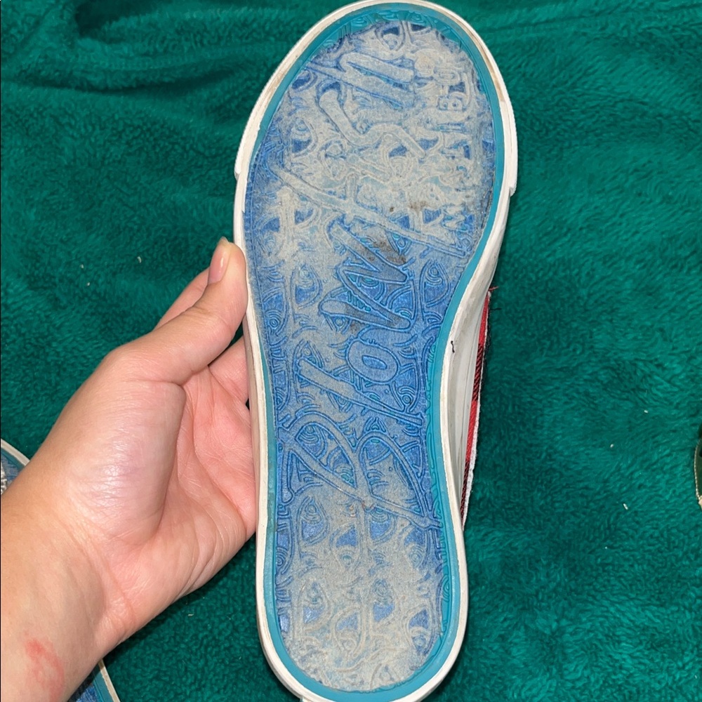 3/$10 Blowfish Malibu Kids Plaid Sneakers in Red and Black - Picture 6 of 6